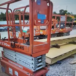 2016 MEC 1330SE Scissor Lift