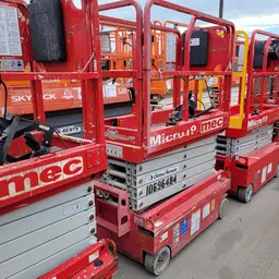2017 MEC MICRO 19 Scissor Lift