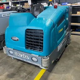 2017 Tennant M20-LP Sweeper