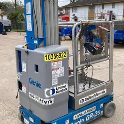 2015 Genie GR-20 Self-Propelled One-Person Lift