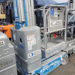 2017 Genie GR-20 Self-Propelled One-Person Lift