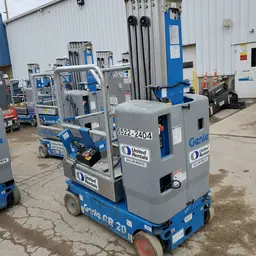 2016 Genie GR-20 Self-Propelled One-Person Lift