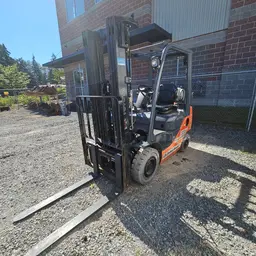 2019 Toyota 8FGU15 Warehouse Forklift