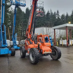 2015 SKYTRAK 6042 Forklift