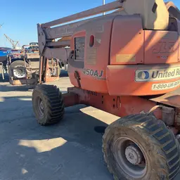2013 JLG 450AJ Articulating Boom Lift