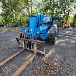2016 Genie GTH-1056 Forklift