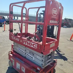 2018 MEC 1330SE Scissor Lift