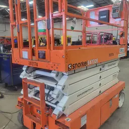 2018 Snorkel S4732E Scissor Lift