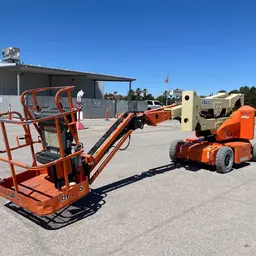 2015 JLG E400AJPN Articulating Boom Lift