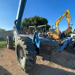 2014 SKYTRAK 8042 Forklift