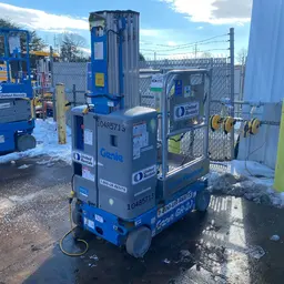 2016 Genie GR-20 Self-Propelled One-Person Lift