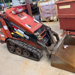 2019 Ditch Witch SK600 Track Loader