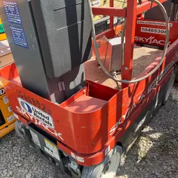 2016 Skyjack SJ12 Self-Propelled One-Person Lift