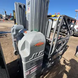 2015 JLG 20MVL Self-Propelled One-Person Lift