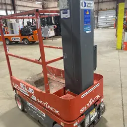 2017 Skyjack SJ12 Self-Propelled One-Person Lift
