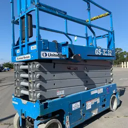 2017 Genie GS-3232 Scissor Lift