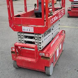 2016 MEC 1330SE Scissor Lift