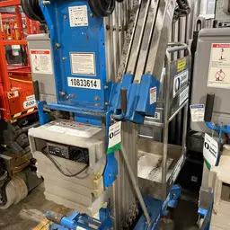 2018 Genie AWP-30SDC Pusharound Lift