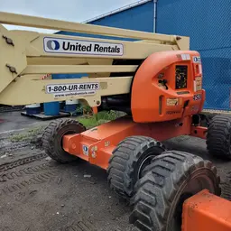 2015 JLG 450AJ Articulating Boom Lift