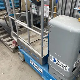 2016 Genie GR-20 Self-Propelled One-Person Lift