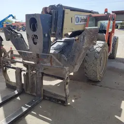 2016 JLG 1055 Forklift