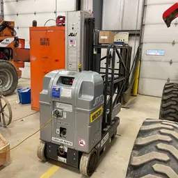 2017 JLG 20MVL Self-Propelled One-Person Lift