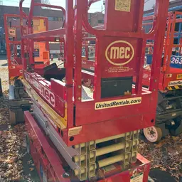 2017 MEC 1930SE Scissor Lift