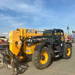 2017 JCB 507-42 Forklift