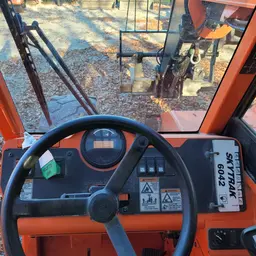 2016 SKYTRAK 6042 Forklift