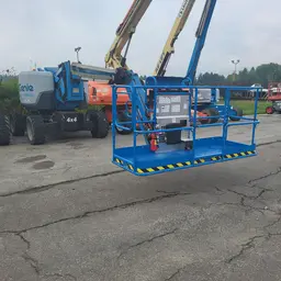 2015 Genie Z-62/40J Articulating Boom Lift