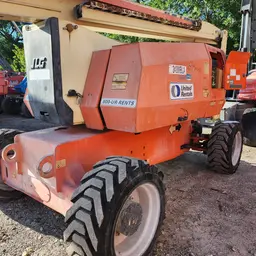 2015 JLG 800AJ Articulating Boom Lift