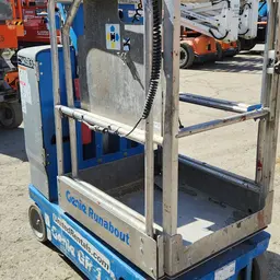 2017 Genie GR-12 Self-Propelled One-Person Lift