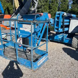 2013 Genie Z-45/25J IC Articulating Boom Lift