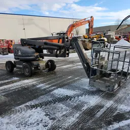 2012 Genie Z-45/25J DC Articulating Boom Lift