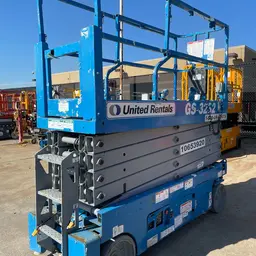 2017 Genie GS-3232 Scissor Lift