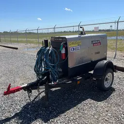 2019 Lincoln Electric VANTAGE 322 Welder