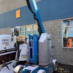 2012 Genie Z-30/20N RJ Articulating Boom Lift