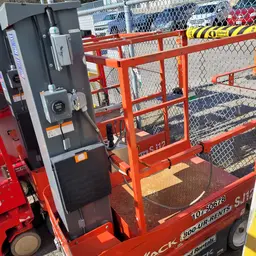 2018 Skyjack SJ12 Self-Propelled One-Person Lift