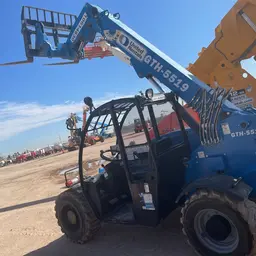 2017 Genie GTH-5519 Forklift
