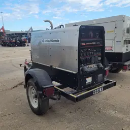 2019 Lincoln Electric VANTAGE 322 Welder