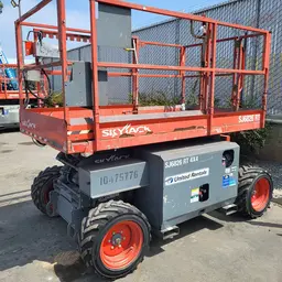 2016 Skyjack SJ6826RT Rough Terrain Scissor Lift