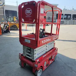 2017 MEC 1330SE Scissor Lift