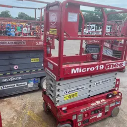 2017 MEC MICRO 19 Scissor Lift