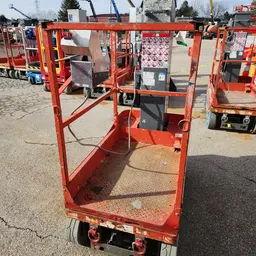 2016 Skyjack SJ12 Self-Propelled One-Person Lift