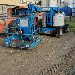 2015 Genie Z-34/22 IC Articulating Boom Lift