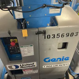 2015 Genie GR-20 Self-Propelled One-Person Lift