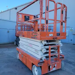 2017 Snorkel S4732E Scissor Lift