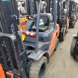 2018 Toyota 8FGU25 Warehouse Forklift