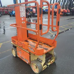 2016 JLG 1230ES Self-Propelled One-Person Lift