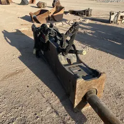 2018 SOOSAN CB1300S-XCMG Attachment